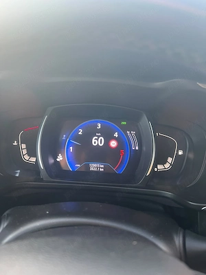 Renault Kadjar 4x4 2019 - imagine 8