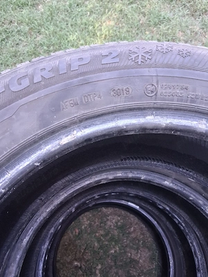 Anvelope 215/60R16