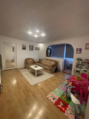 Apartament 3 camere de închiriat  - imagine 2