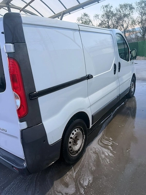 Opel Vivaro 2012 - imagine 3