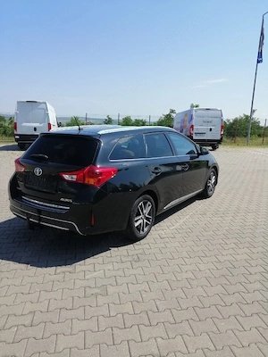 Toyota Auris break diesel 2013 - imagine 3