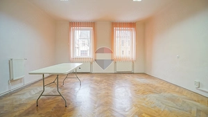 SPATIU DE BIROURI DE INCHIRIAT | 2 CAMERE 65 MP | LA CASA CU PIVNITA - imagine 9
