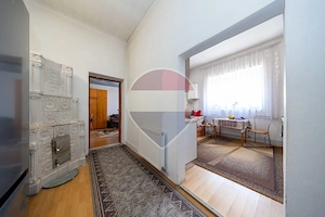 Casa cu potențial rar în Săcele: 2 corpuri și teren de 1.048 mp - imagine 15
