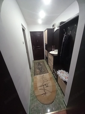 Închiriez apartament 2 camere - imagine 5