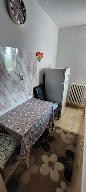 Inchiriez apt 1 camera - imagine 5