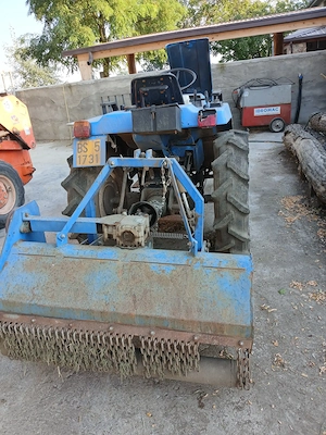 Tractor isechi cu utilaje 30 cv - imagine 6