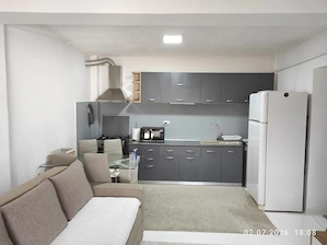 Apartament cu 3 camere