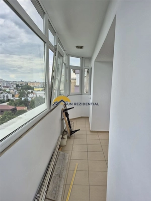Apartament 2 camere renovat complet - Vitan - bloc 1981 - imagine 2