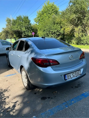 Opel Astra J sedan  - imagine 10