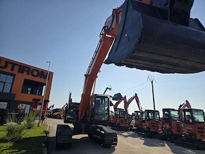 Excavator Hitachi ZX210-6, 2 h, cupla rapida, cupa 1,3mc, inst picon, 99.750 eur+Tva - imagine 18