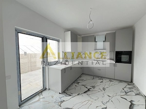 Casa Individuala P+M - 4 camere - Pompa de Caldura-Panouri Solare - imagine 8