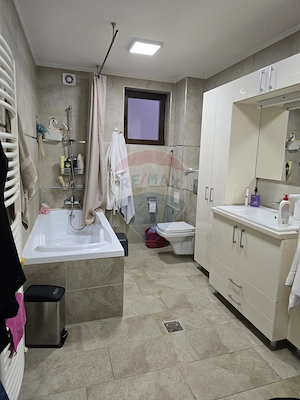 Casă Parter+Etaj,  cu 7 camere | Bragadiru | toate utilitatile - imagine 5