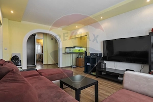 Apartament cu 4 camere de vânzare în zona Sebastian