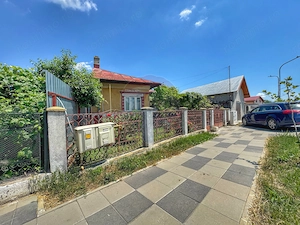Casă batraneasca cu 3 camere-Oportunitate de Investiție in Domnesti