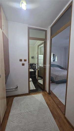 Apartament 2 deomandat, mobilat, utilat, CT, etaj 1 - Rovine - imagine 5
