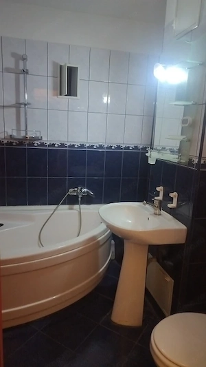 Apartament 3 camere, 58.20 mp, zona Lapus  - imagine 9