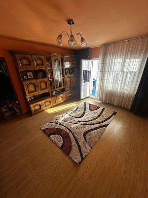 Apartament de vanzare 3 camere, etajul 2, cart. Dealul Florilor - imagine 4