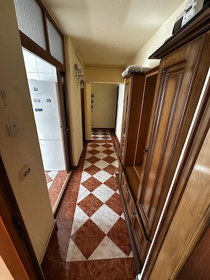 Apartament de vanzare 3 camere, etajul 2, cart. Dealul Florilor - imagine 9