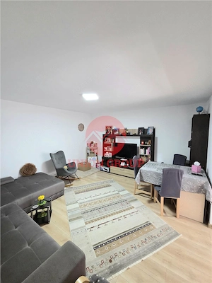 Casa Renovata, Teren 600 mp, 2 Intrari Separate, Navodari Zona Kaufland