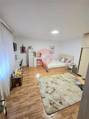 Casa Renovata, Teren 600 mp, 2 Intrari Separate, Navodari Zona Kaufland - imagine 4