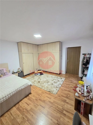 Casa Renovata, Teren 600 mp, 2 Intrari Separate, Navodari Zona Kaufland - imagine 5
