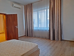 Apart.ultracentral 2 cam.et.1, pe str.Evreilor Deportati 64, Oradea - imagine 5