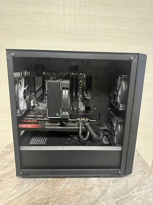 PC Gaming - Ryzen 7 9800x3d - Radeon RX 7800XT - 32GB DDR5 RAM