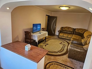Închiriez Apartament 2 camere, Zona Piața Moldovei, Etaj 1 - imagine 4
