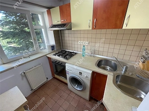 Apartament 3 camere decomandate 2 balcoane etaj 1 zona centrala Sibiu - imagine 8
