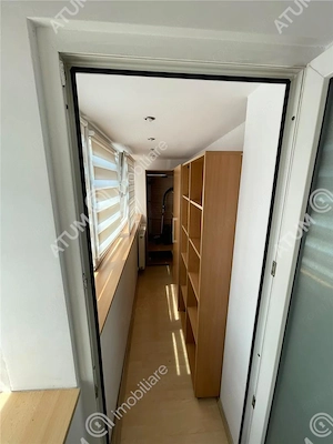 Apartament 3 camere decomandate 2 balcoane etaj 1 zona centrala Sibiu - imagine 12