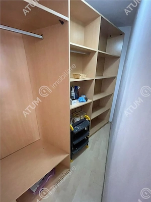 Apartament 3 camere decomandate 2 balcoane etaj 1 zona centrala Sibiu - imagine 15