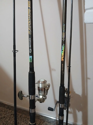 2 lansete oxigen cu mulinete se vinde