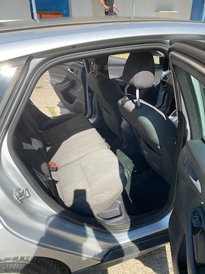 Ford Focus 1.0 EcoBoost - imagine 5