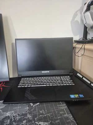 Laptop Gaming GIGABYTE G7 MF + Cooler Multi core X6
