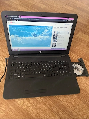 Laptop HP Slim Display 15,6 Led,Windows,6gb ram ddr3,320gb memorie perfect functional cu incarcator 