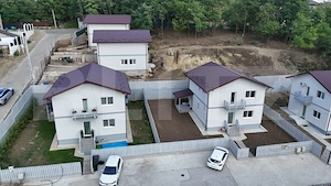 Casa cu etaj, 4 camere, 600 mp teren, Valea Lupului - imagine 14