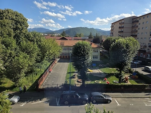 Vand apartament 2 camere Tractorul  - imagine 3