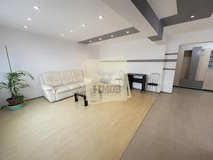 Apartament 3 camere 2 balcoane etaj 1 - zona Centrala - imagine 4