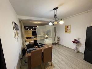 Apartament cu 3 camere si gradina de 40 mp pe Calea Cisnadiei - imagine 11