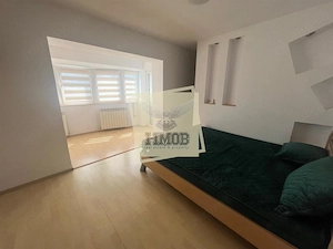 Apartament 3 camere 2 balcoane etaj 1 - zona Centrala - imagine 7