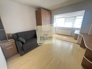 Apartament 3 camere 2 balcoane etaj 1 - zona Centrala - imagine 9