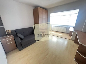Apartament 3 camere 2 balcoane etaj 1 - zona Centrala - imagine 12