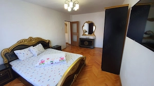 Apartament 2 camere decomandat zona Vasile Milea - imagine 3
