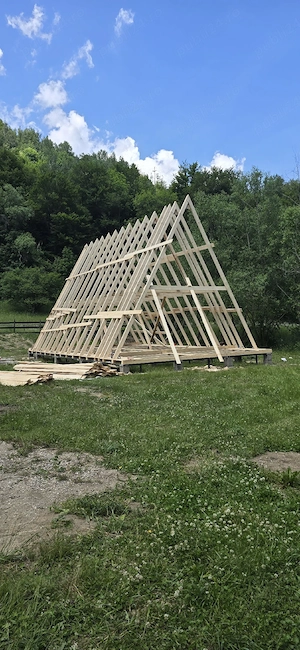   Cabane A-Frame din lemn   design modern, confort și natură într-un singur loc Construim cabane A-
