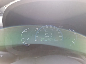 Vand Toyota Yaris Cross - imagine 5