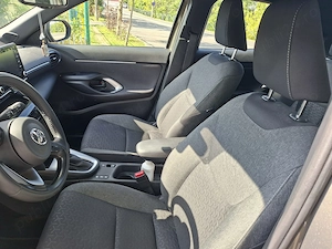 Vand Toyota Yaris Cross - imagine 7