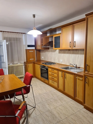 Dau in chirie ap. 3 camere Gheorgheni,  zona Titulescu 