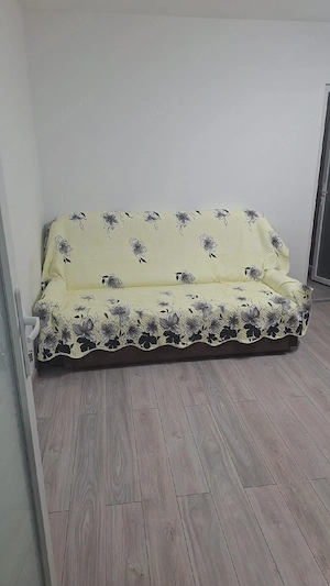Ofer spre chirie Ap 2 cam et 4 ,Republicii ,1300 lei   luna  - imagine 5