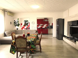 Cu mare potential! Vanzare Casa P+Pod si acoperis TIP TERASA in Ulmi. - imagine 3
