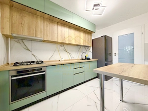 Apartament cu 3 camere decomandat la parter inalt, zona Girocului langa Lidl.